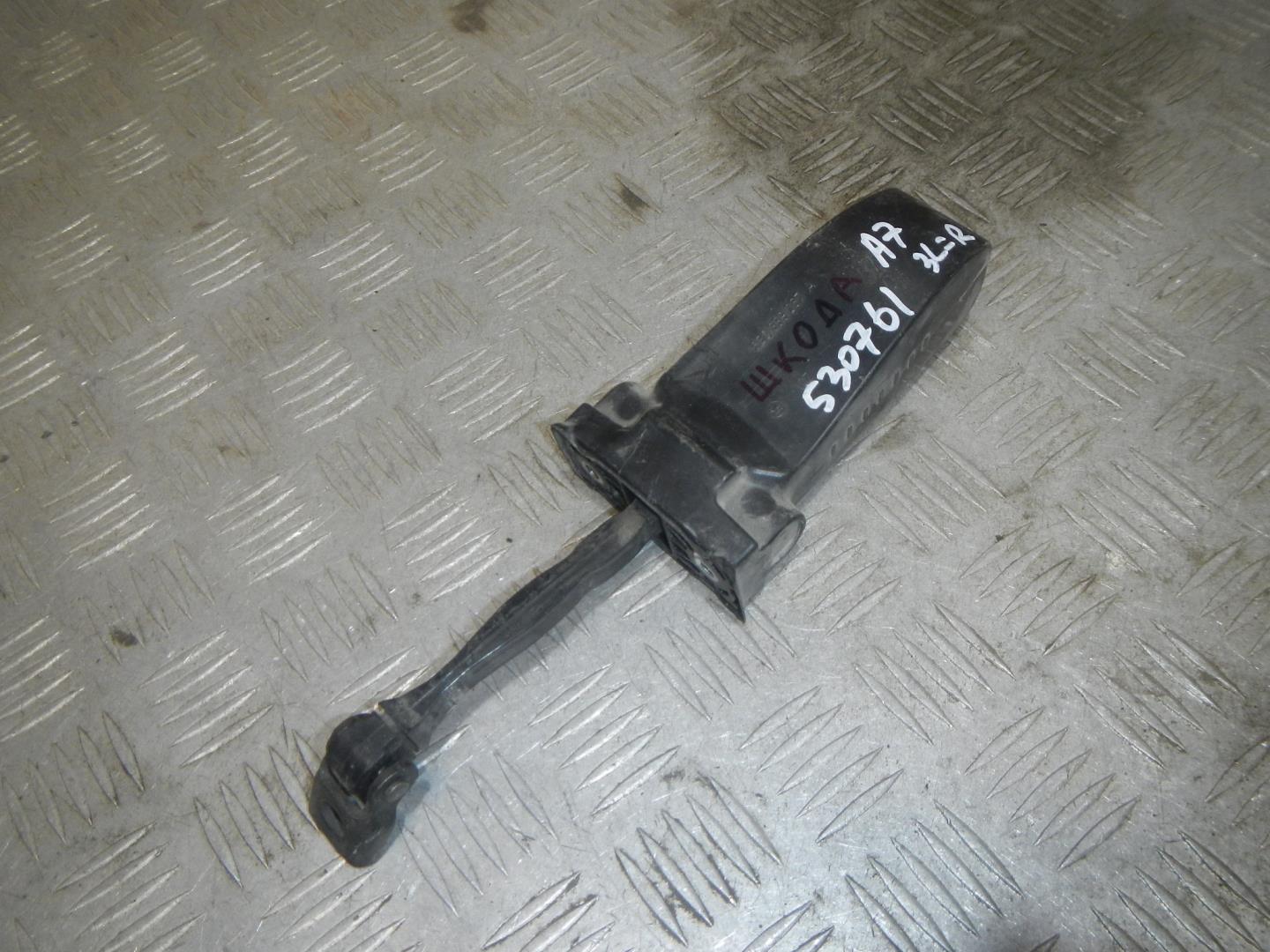 Ограничитель двери