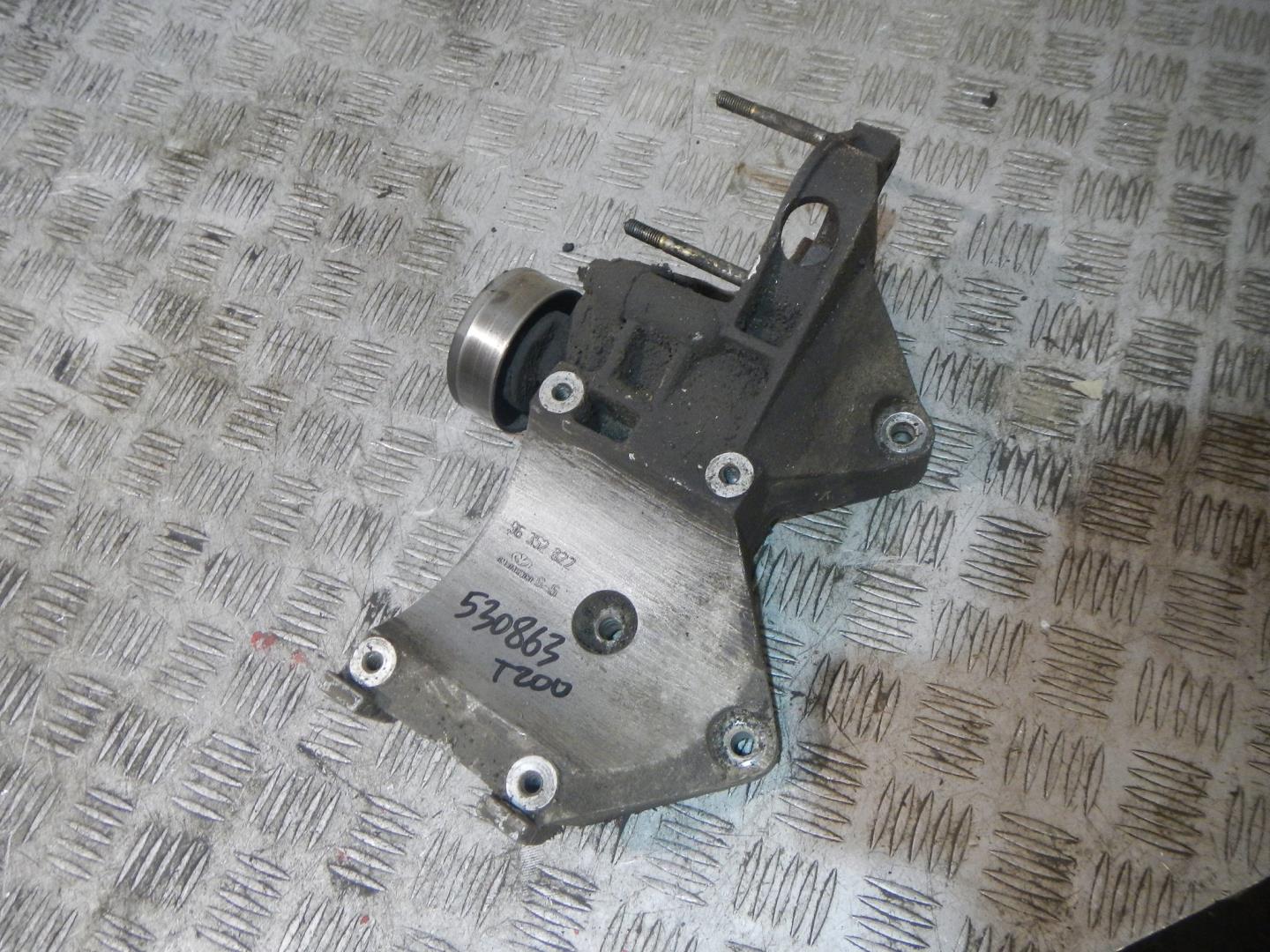 Кронштейн кондиционера