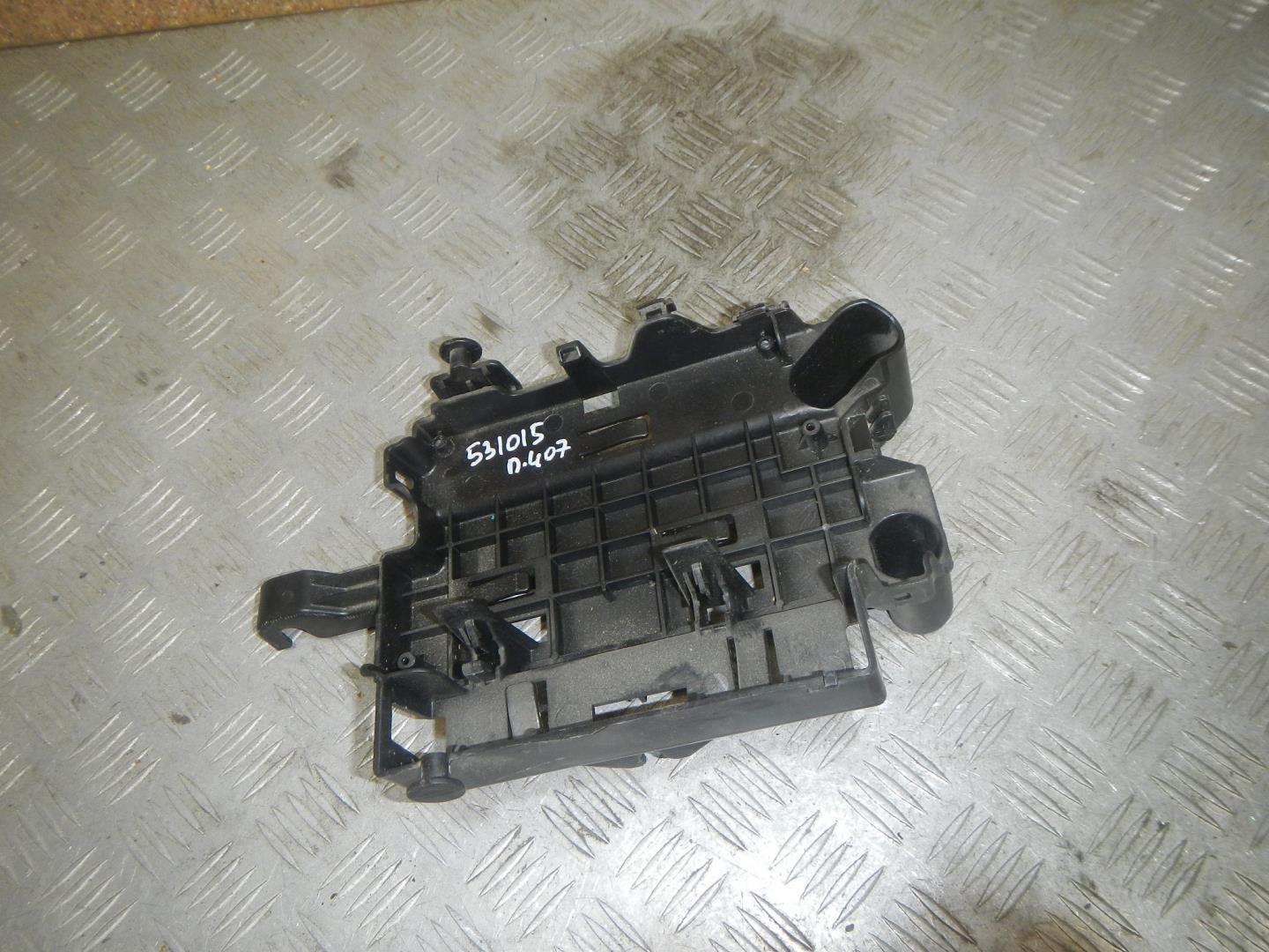 Корпус блока предохранителей