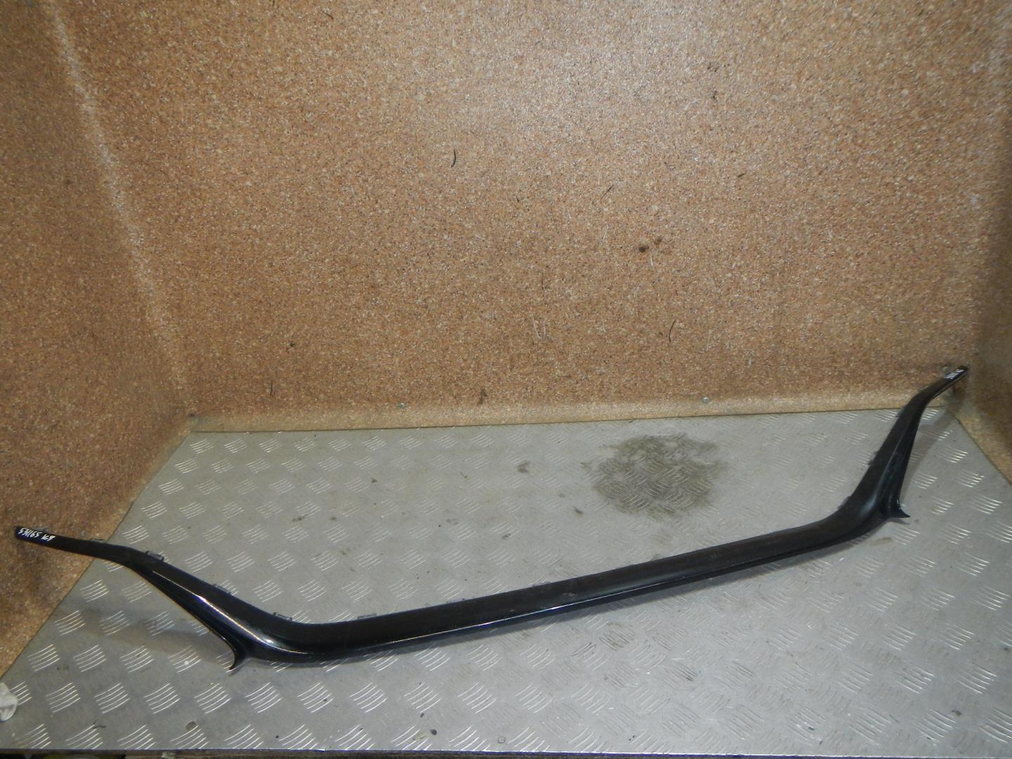 Накладка переднего бампера