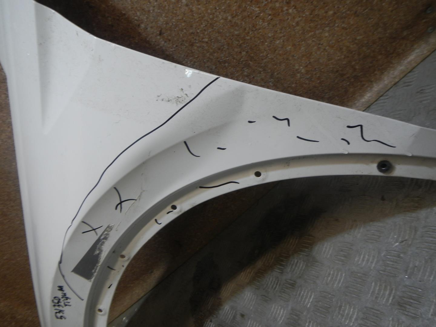 Крыло переднее левое