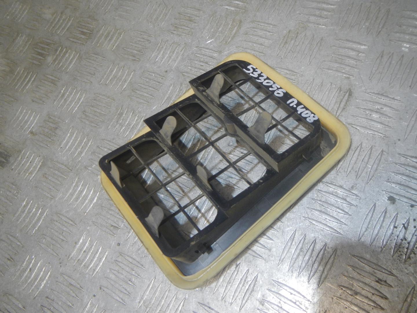 Решетка вентиляционная