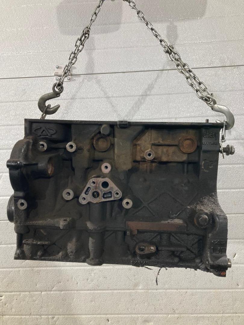 Блок двигателя