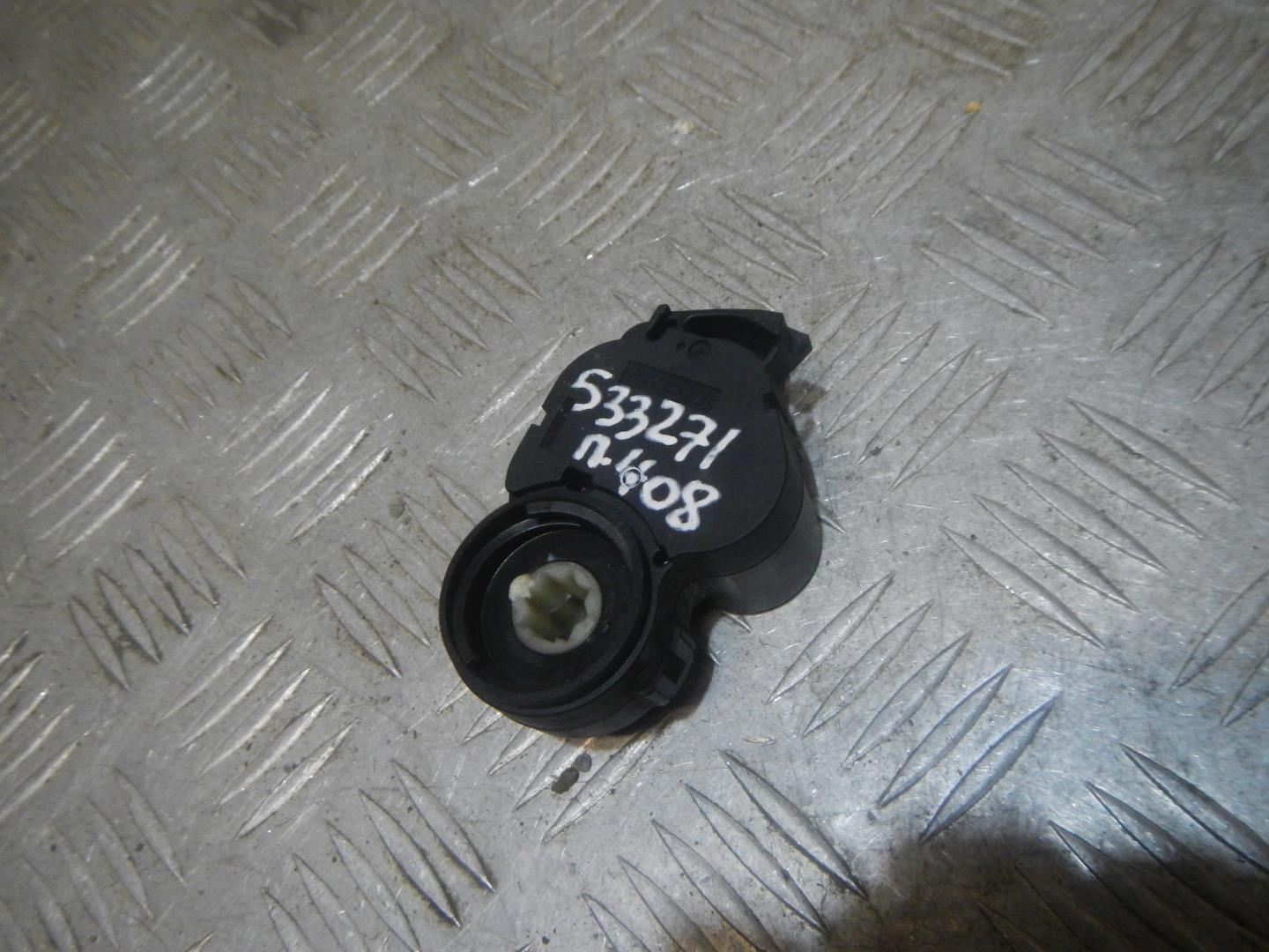 Моторчик заслонки печки