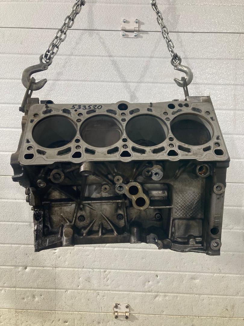 Блок двигателя