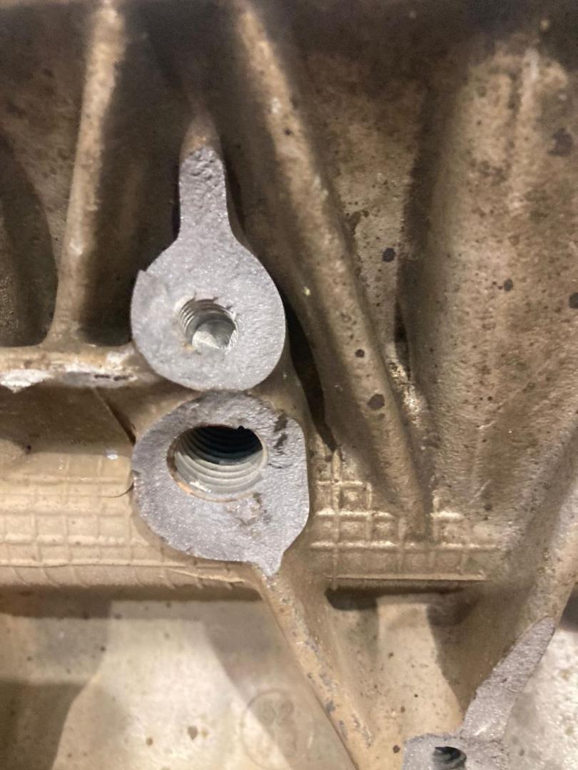 Блок двигателя