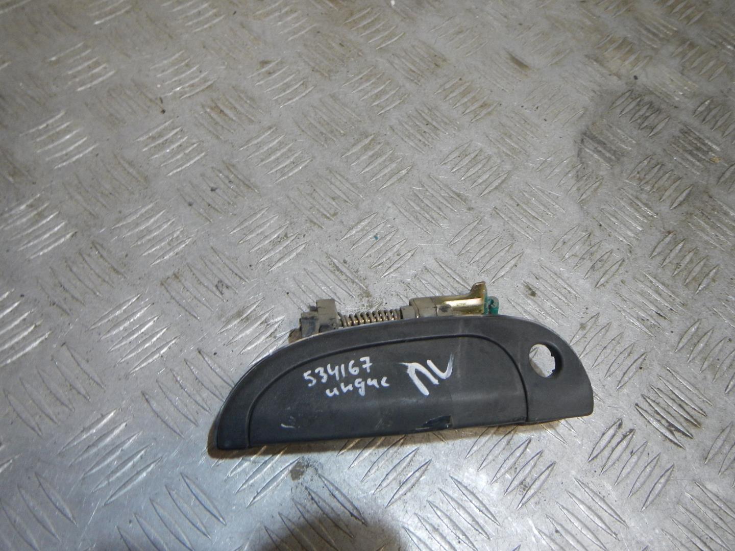 Ручка двери передней наружная левая