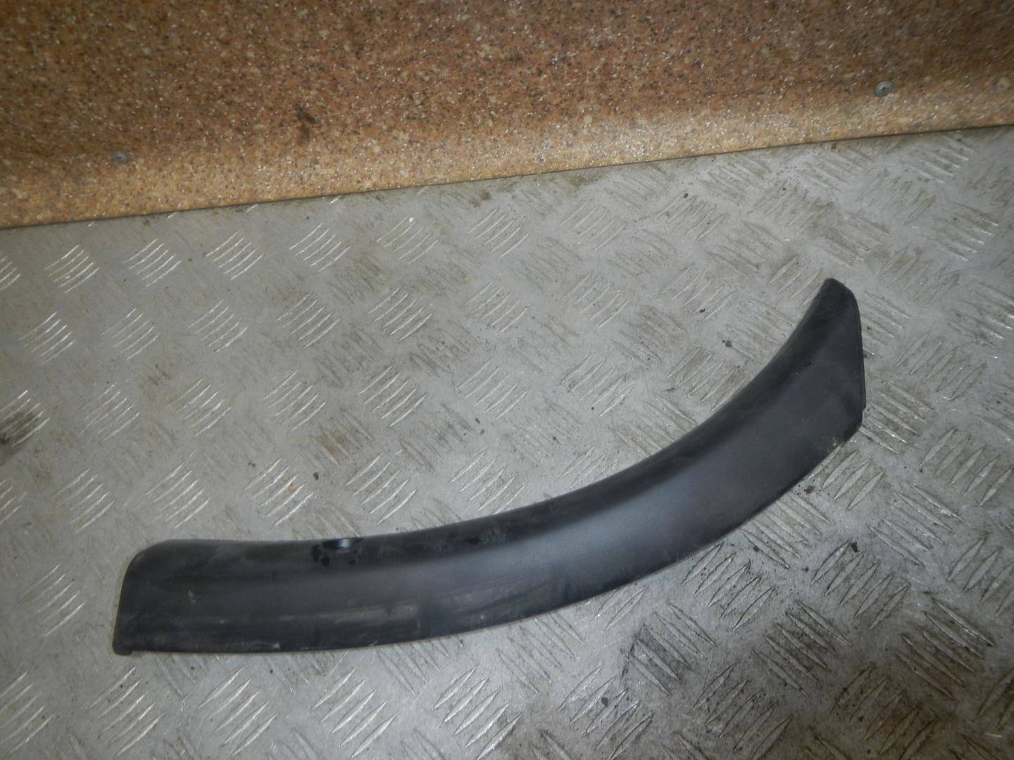 Накладка заднего бампера левая