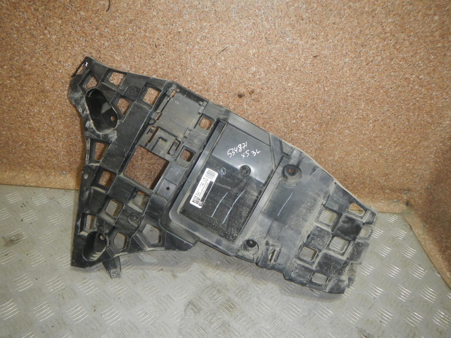 Кронштейн заднего бампера левый