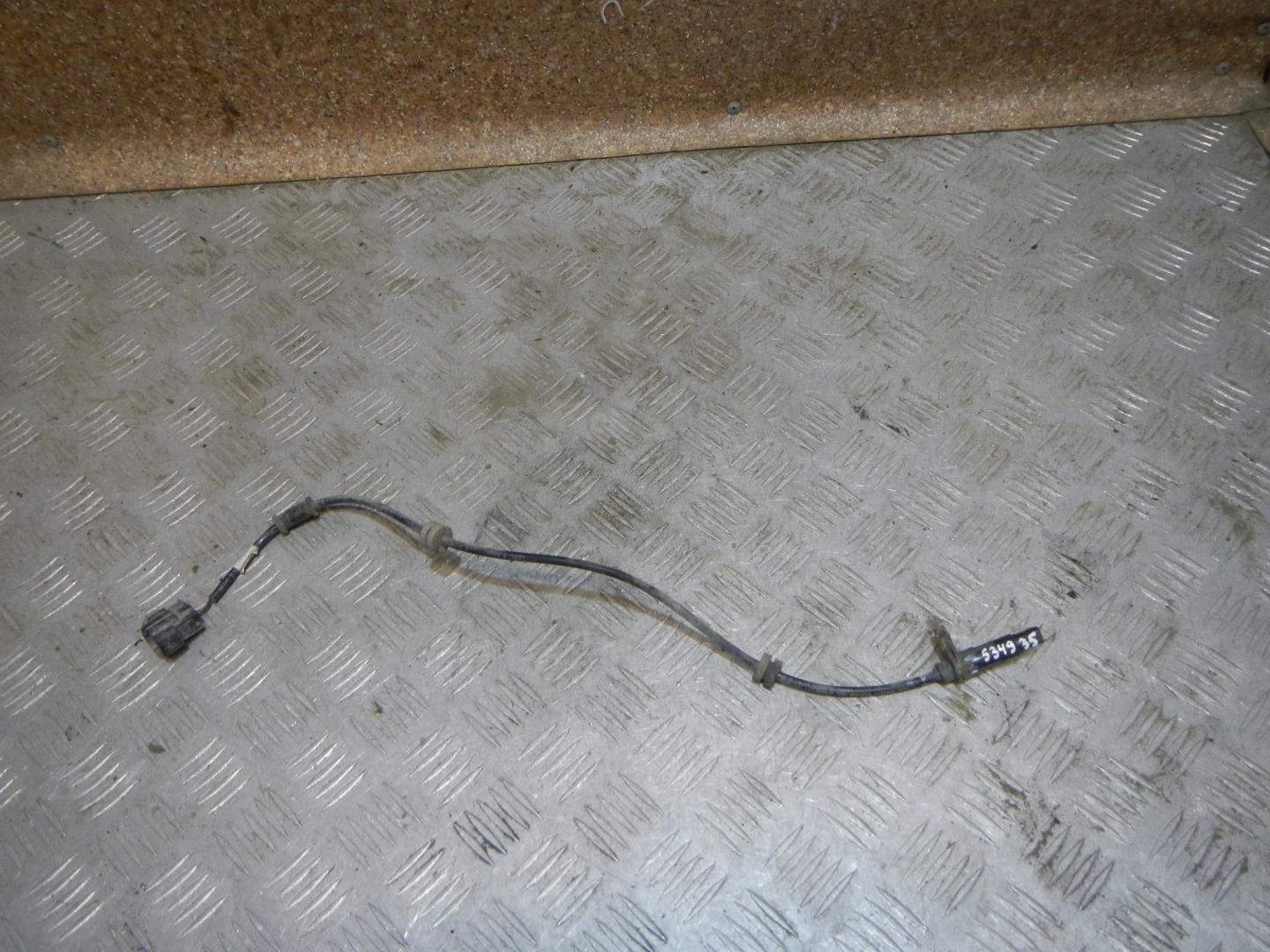 Датчик ABS задний