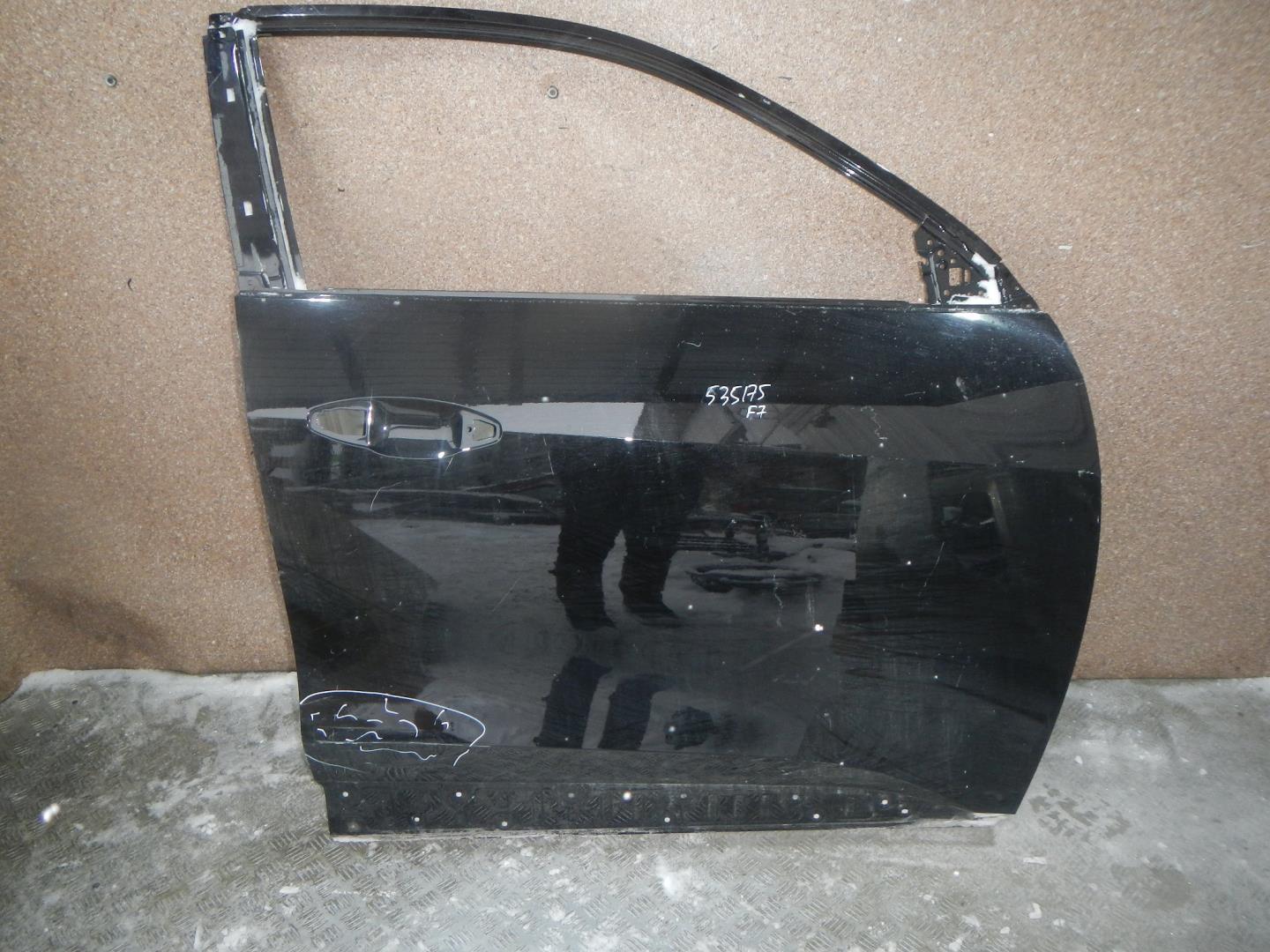 Дверь передняя правая