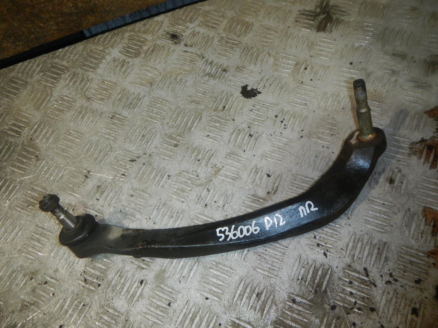 Рычаг передний верхний правый