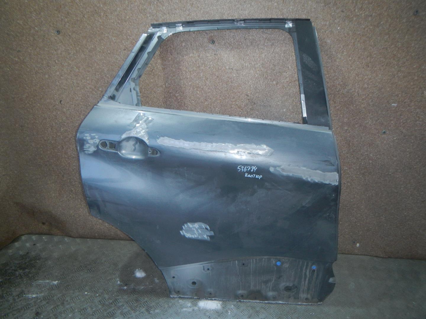 Дверь задняя правая