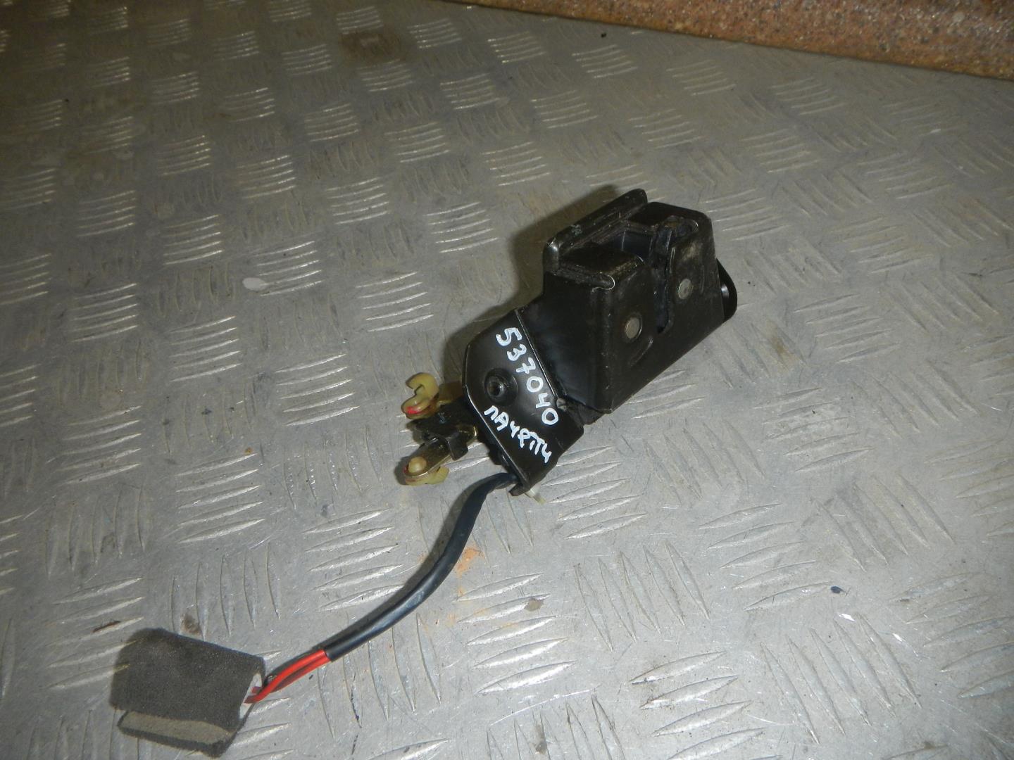 Замок багажника