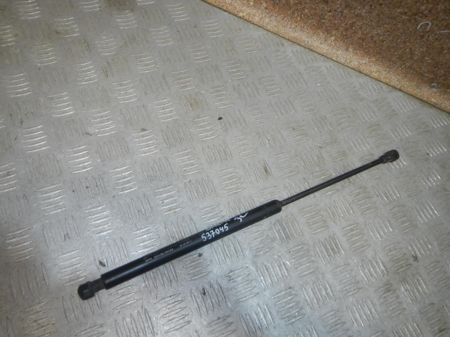 Амортизатор двери багажника