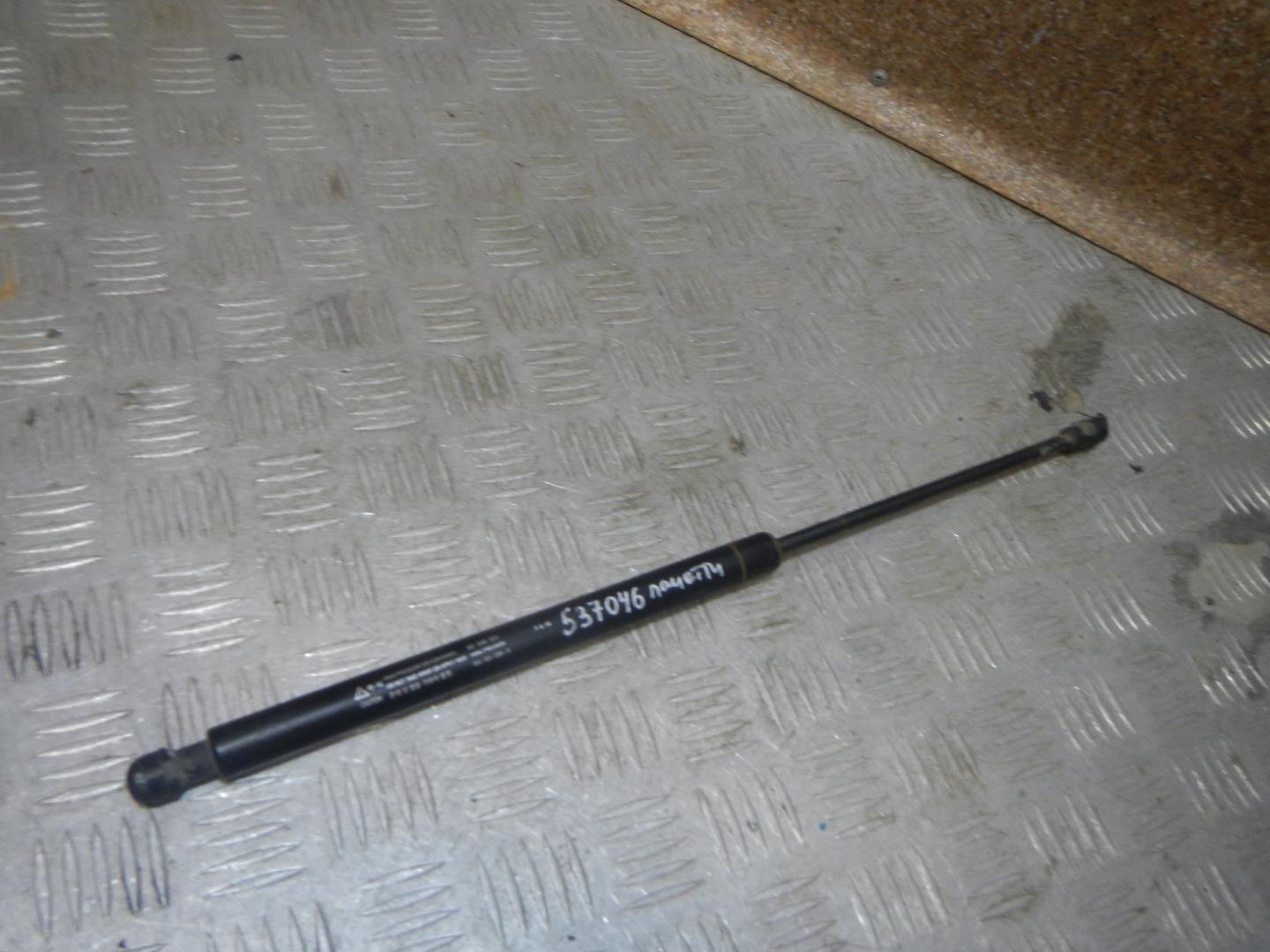 Амортизатор двери багажника