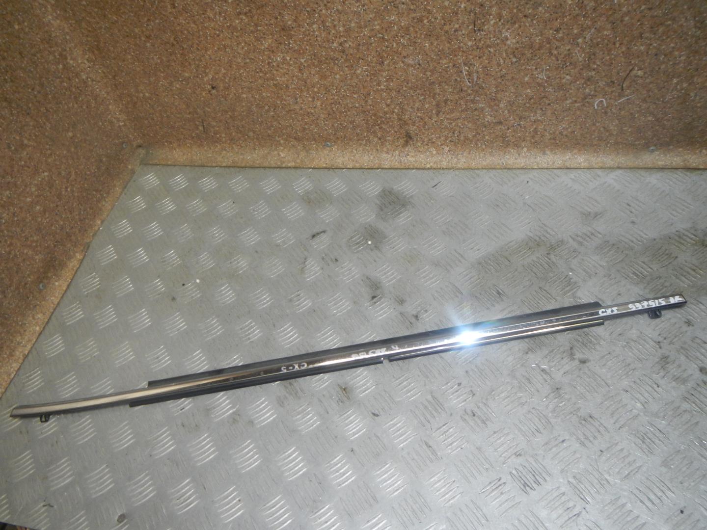 Накладка стекла заднего правого