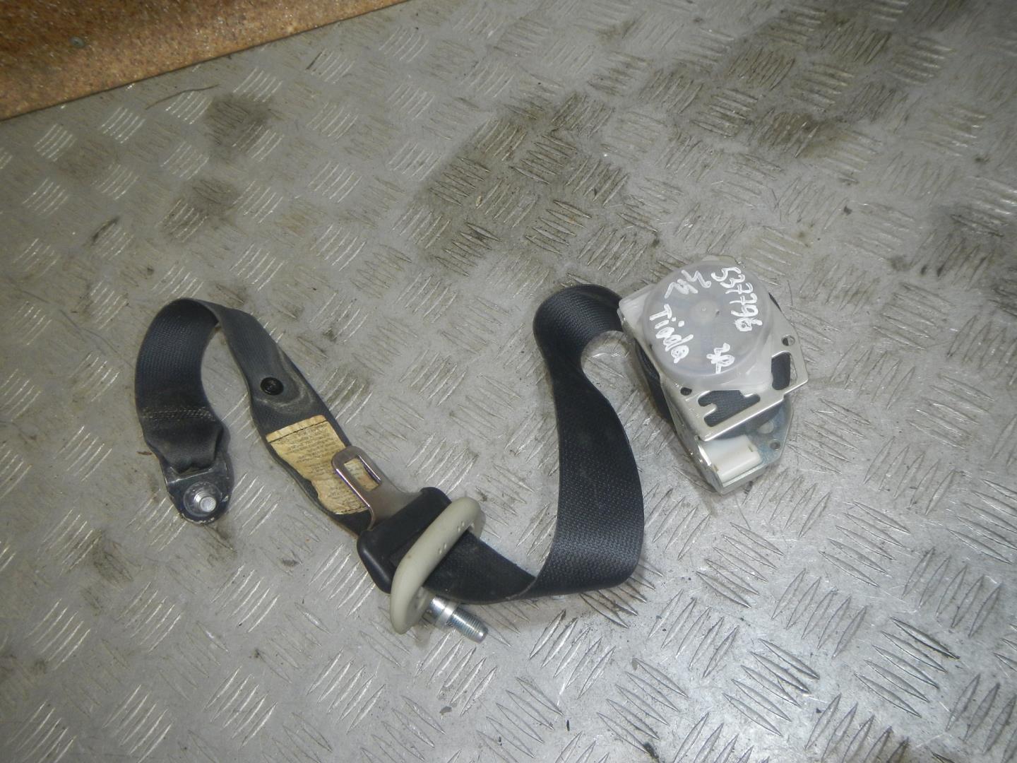 Ремень безопасности