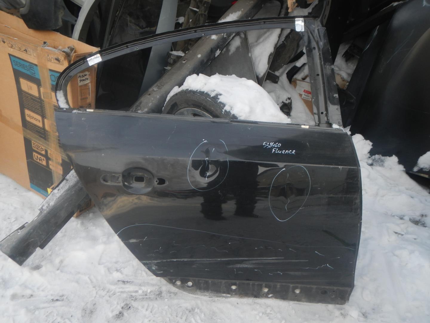 Дверь задняя правая