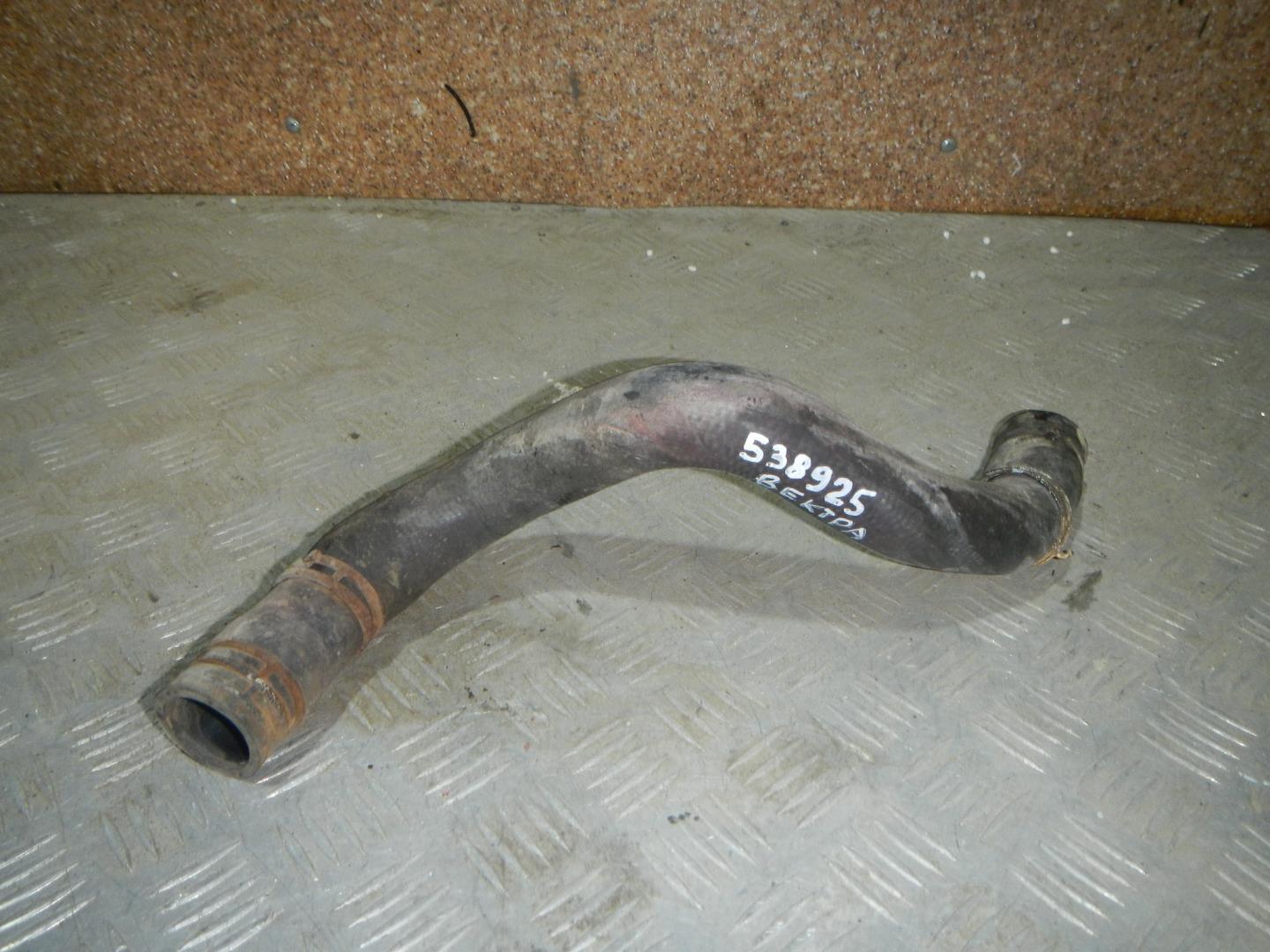 Патрубок радиатора