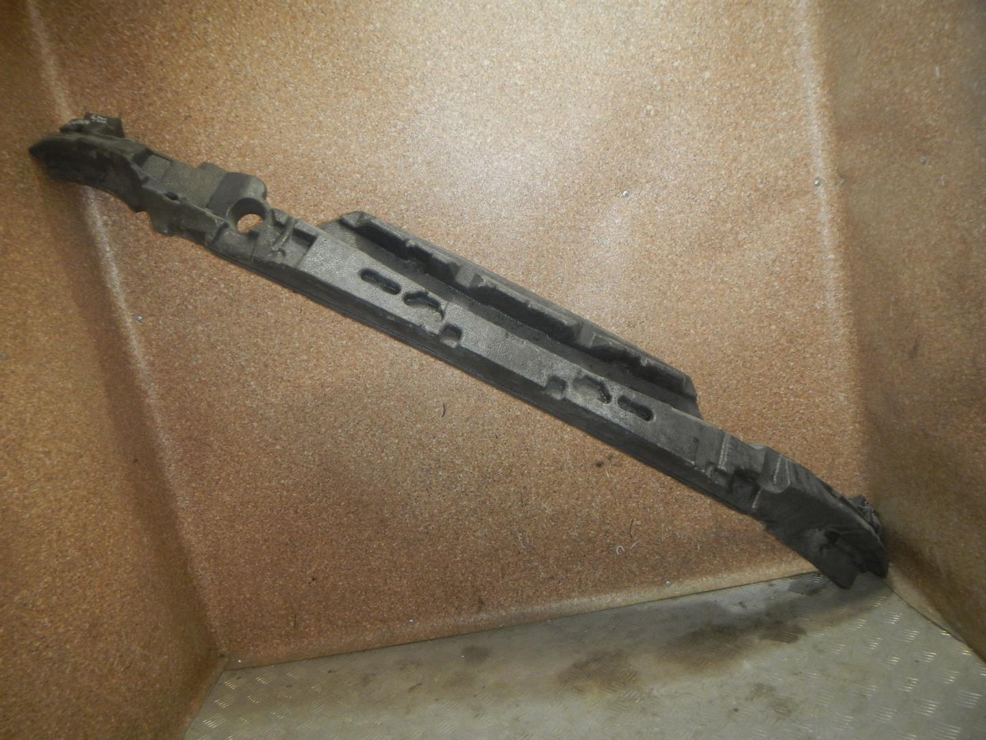 Наполнитель переднего бампера