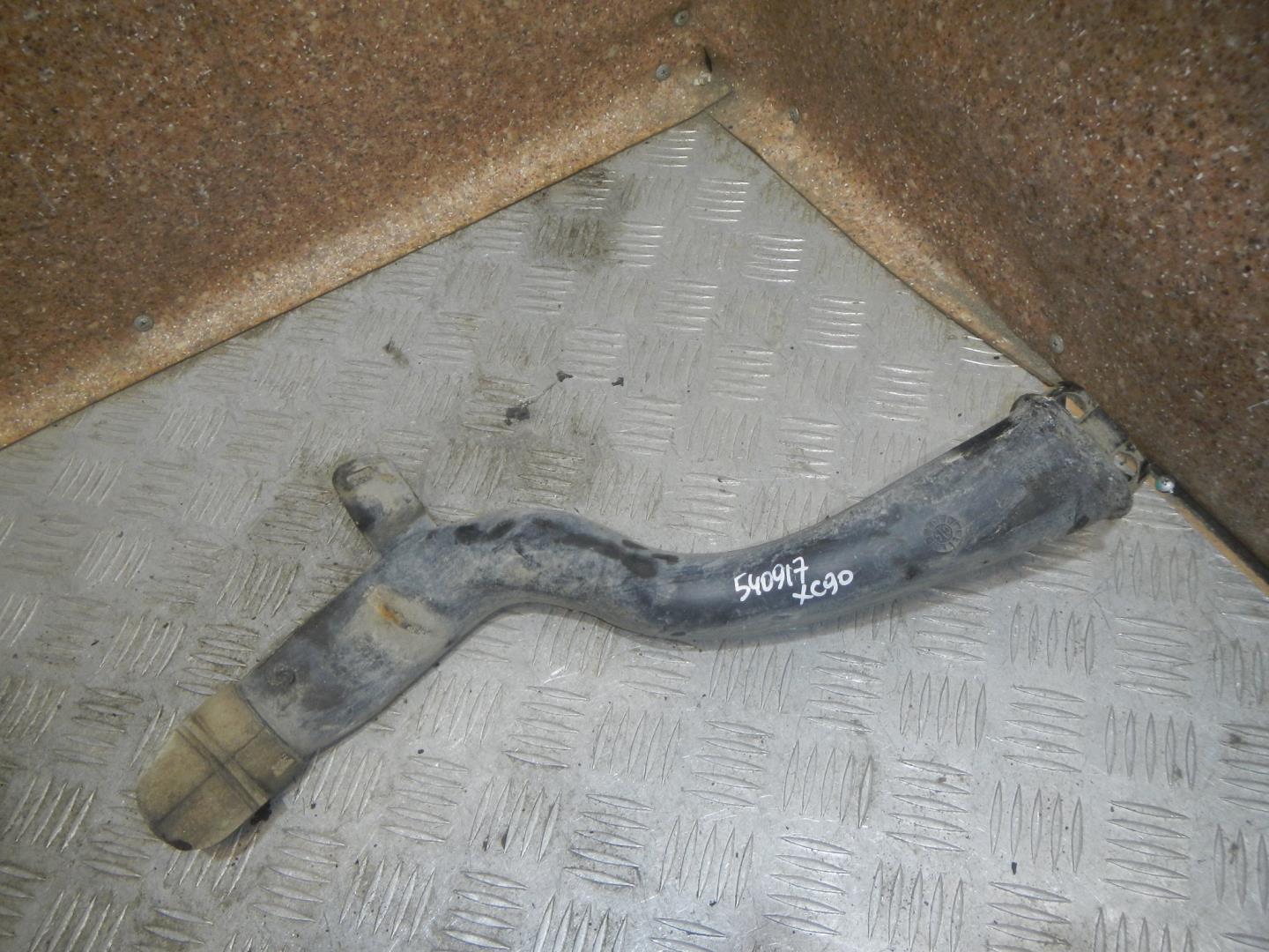 Патрубок воздушного фильтра