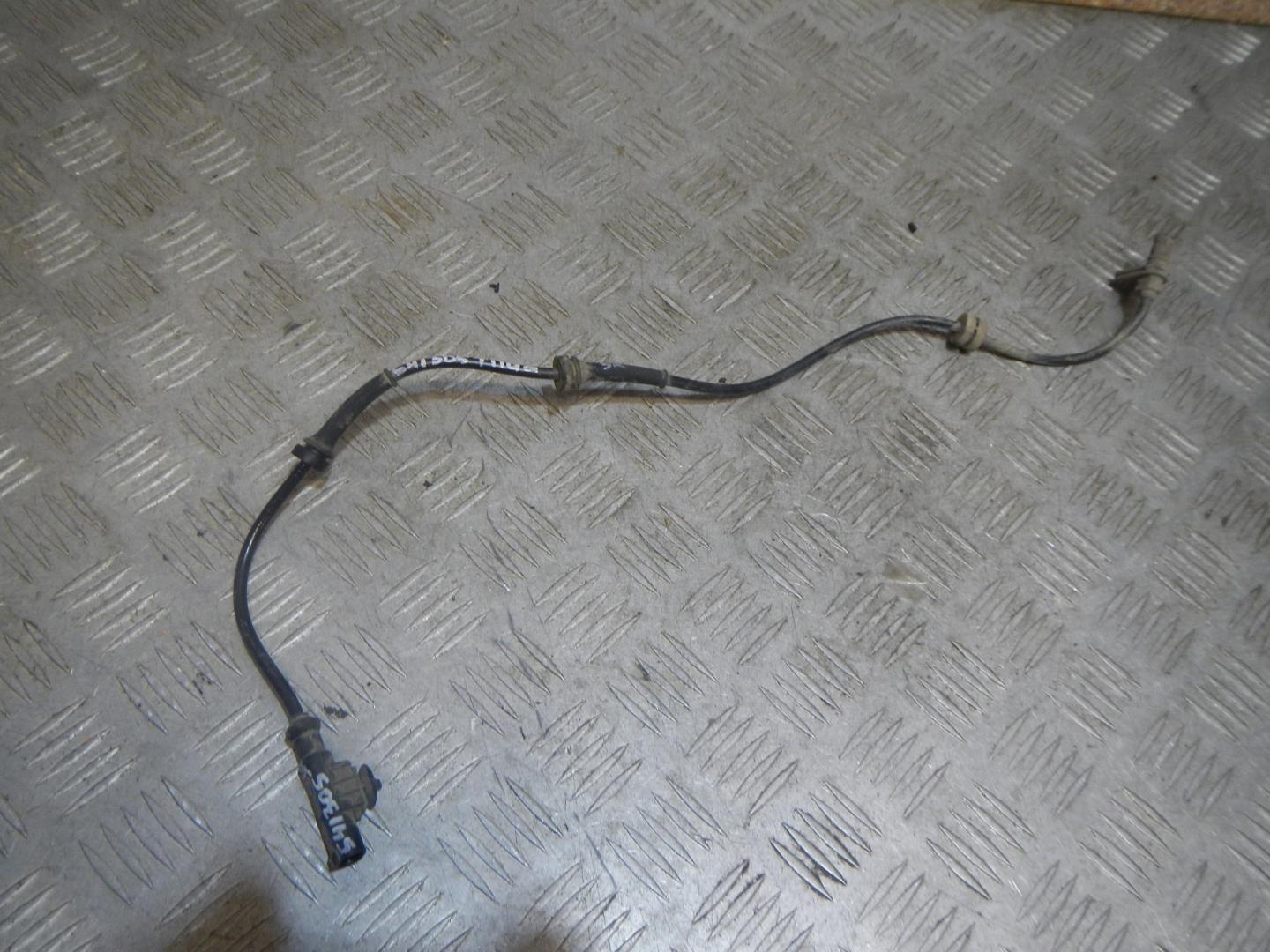 Датчик ABS задний