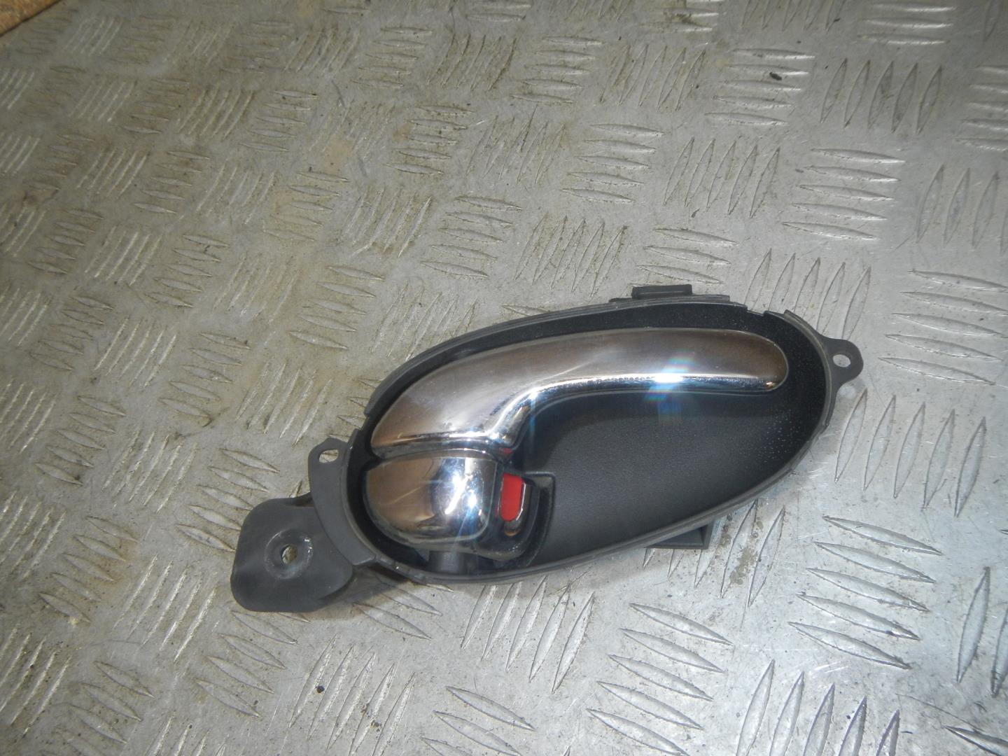 Ручка двери внутренняя правая