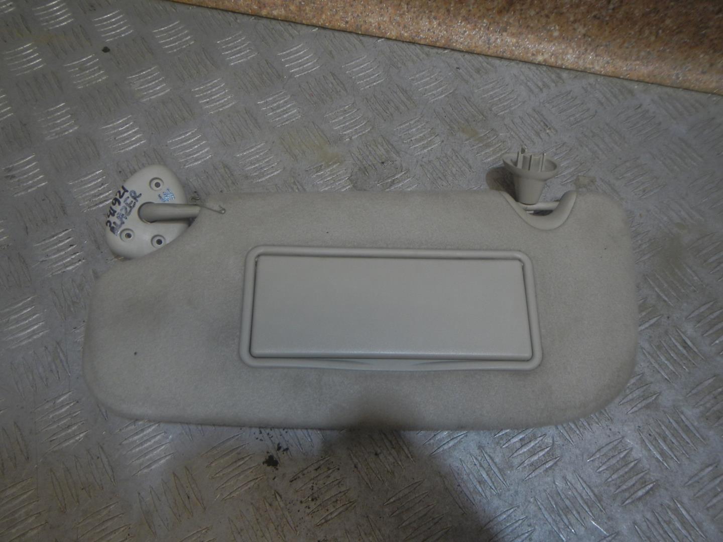 Козырек солнцезащитный