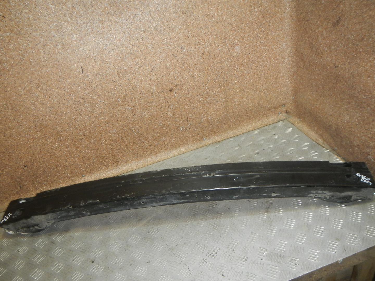 Усилитель заднего бампера