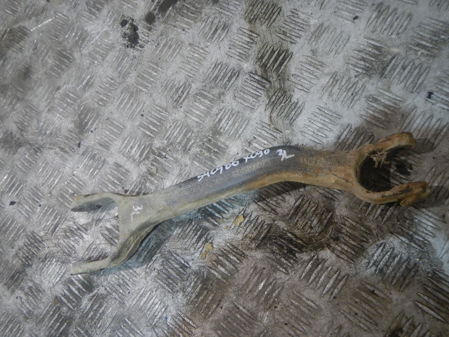 Рычаг задний продольный левый