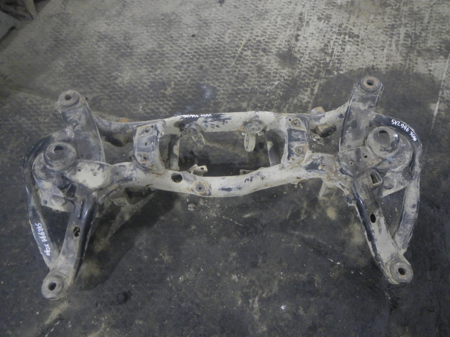 Балка задняя