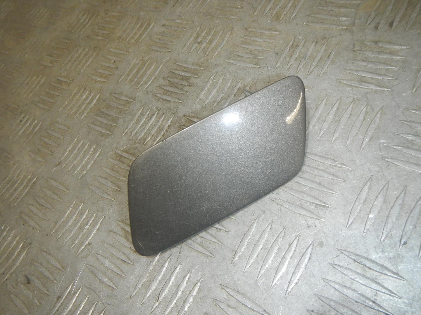 Крышка форсунки омывателя фар