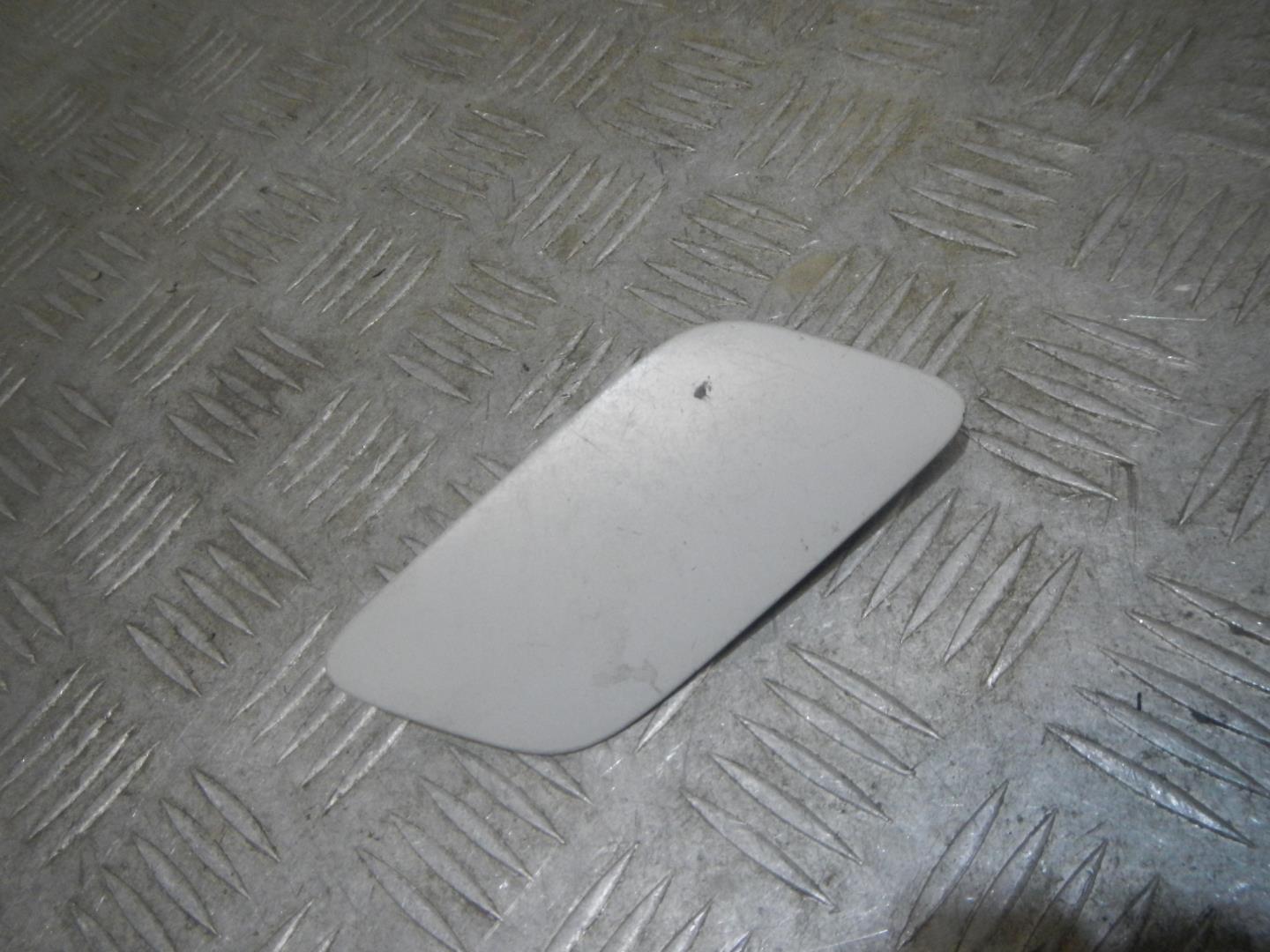 Крышка форсунки омывателя фар