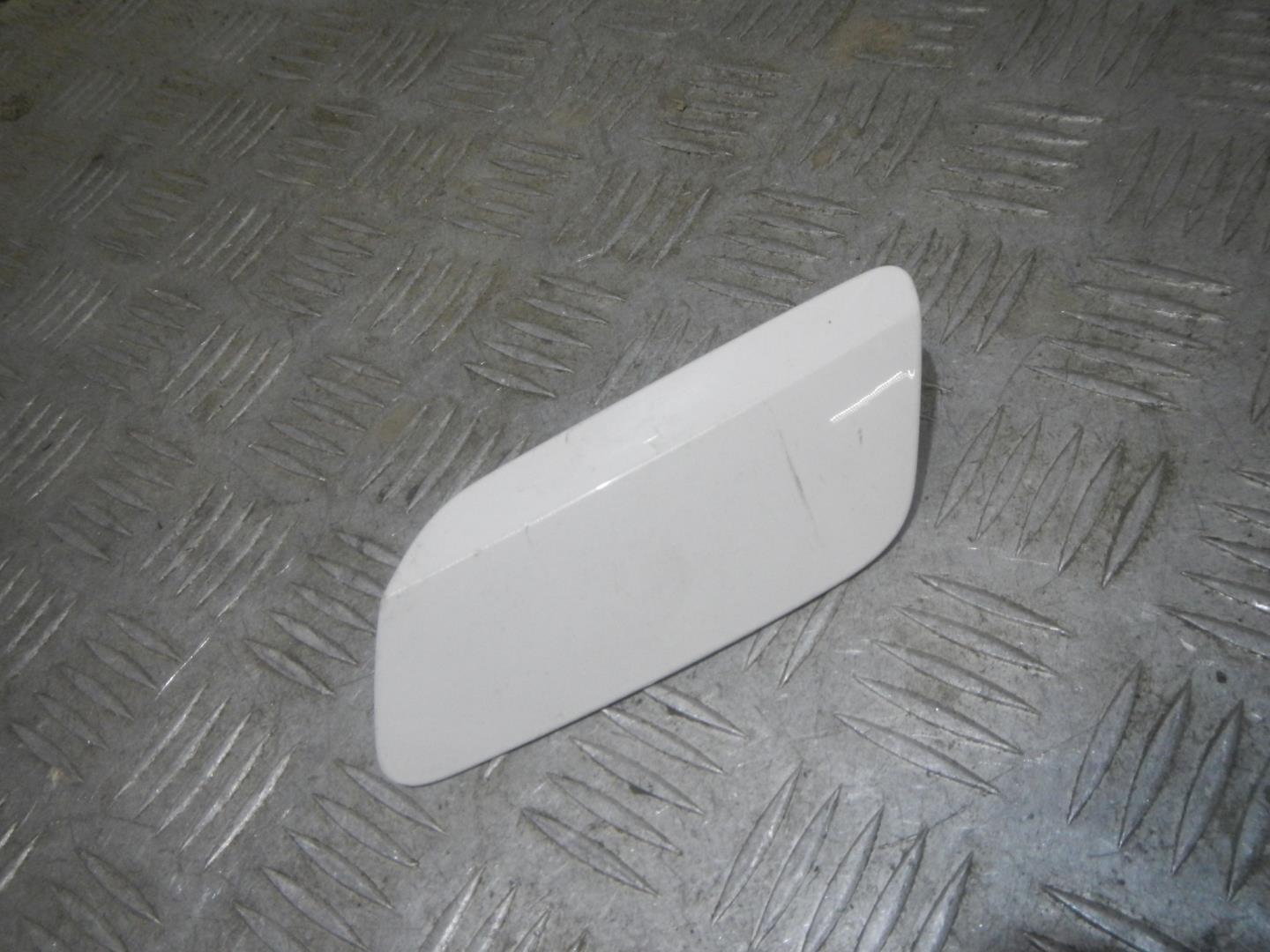 Крышка форсунки омывателя фар