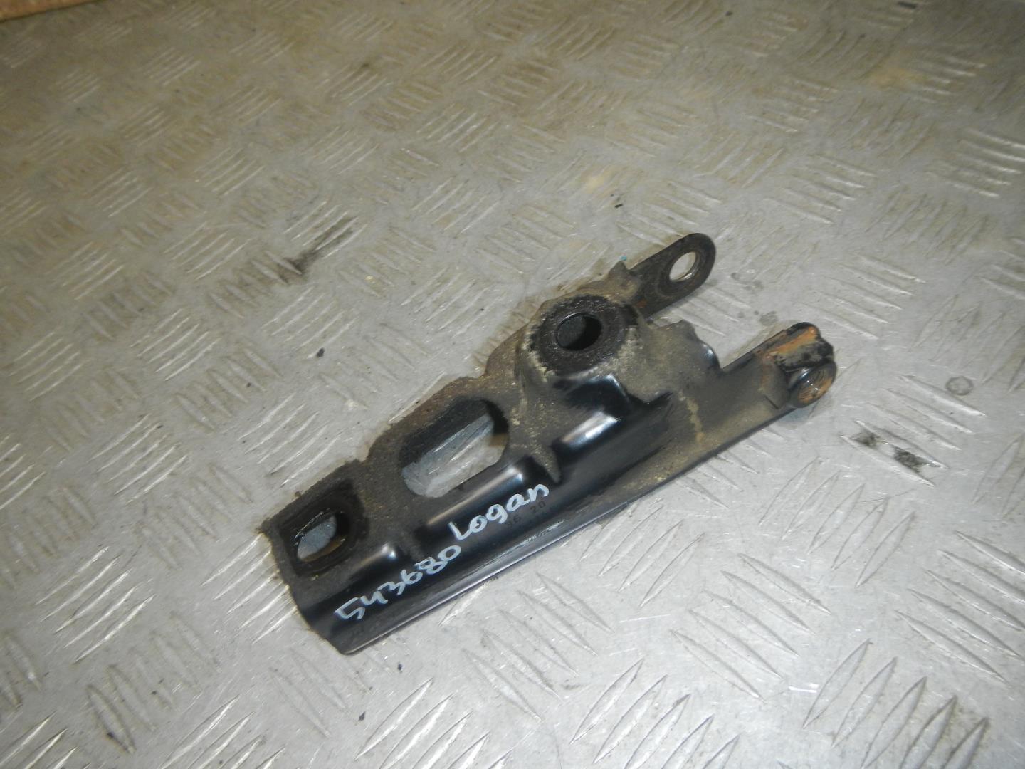 Кронштейн опоры двигателя