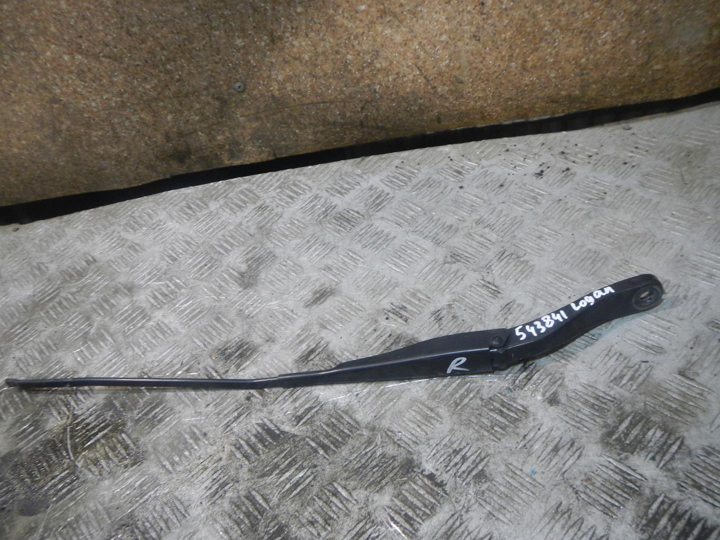 Поводок стеклоочистителя передний правый