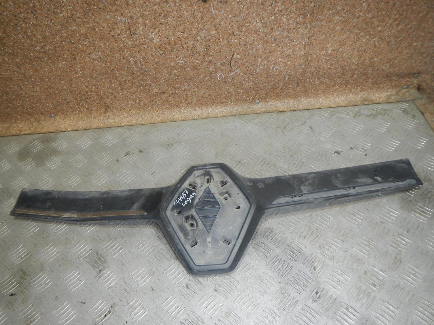 Накладка на решетку радиатора