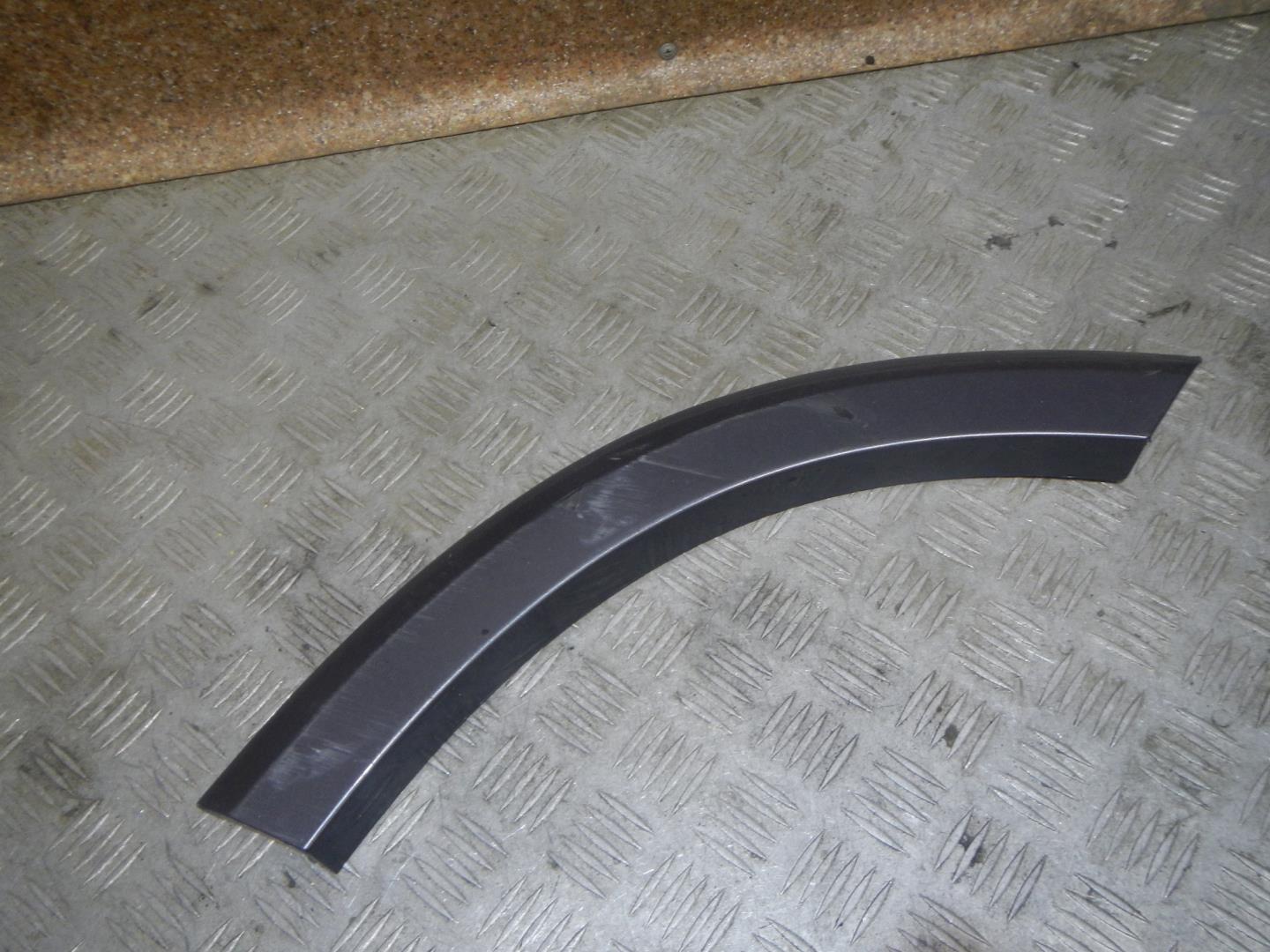 Накладка двери задней левой