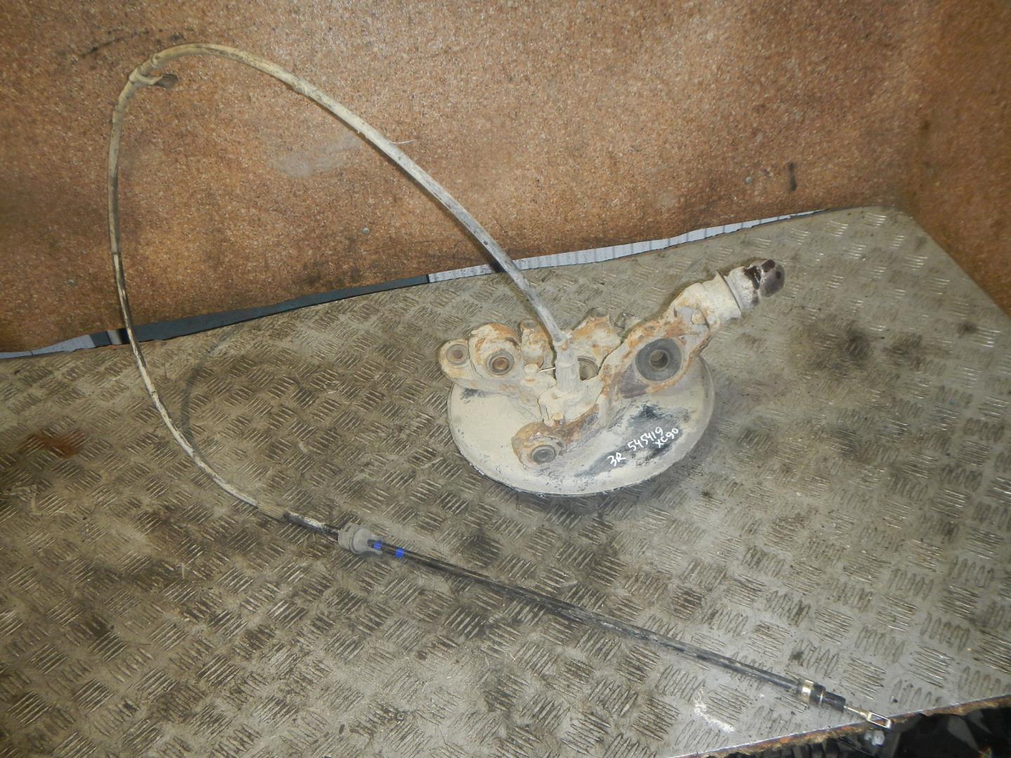 Кулак поворотный задний правый