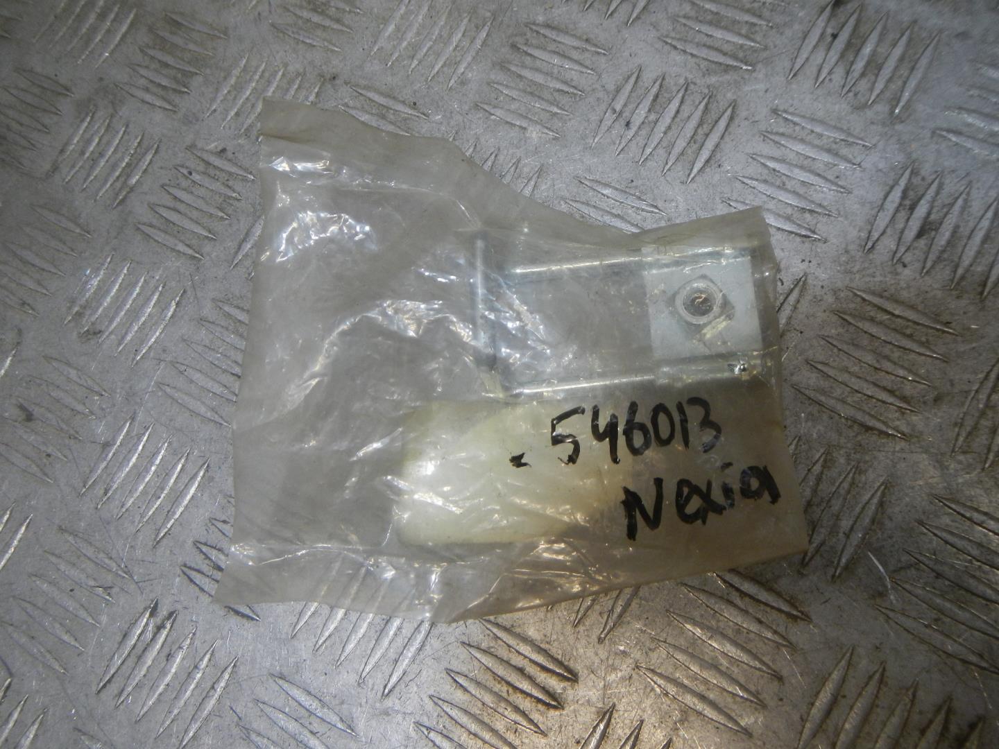 Ответная часть замка багажника