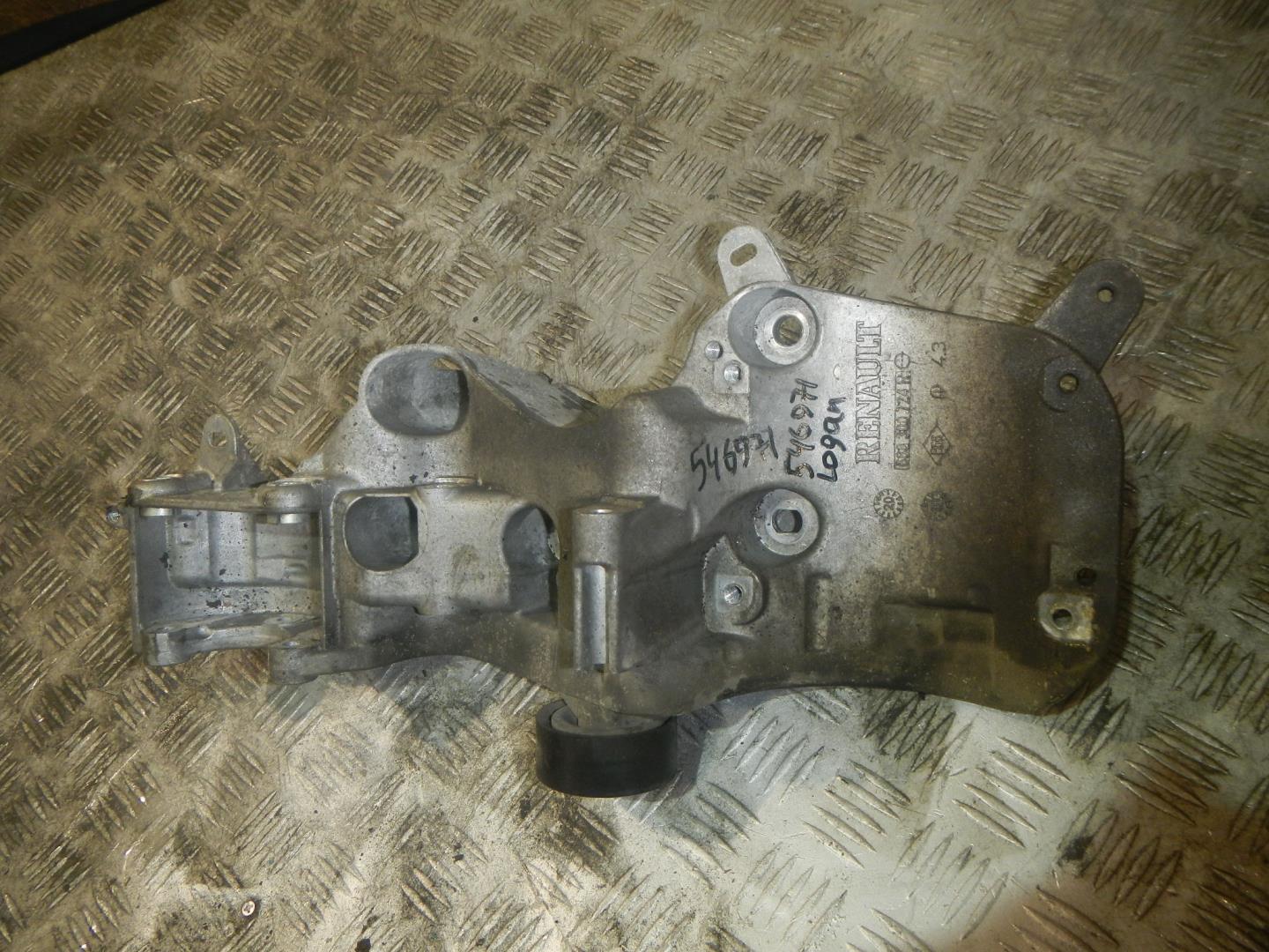 Кронштейн генератора