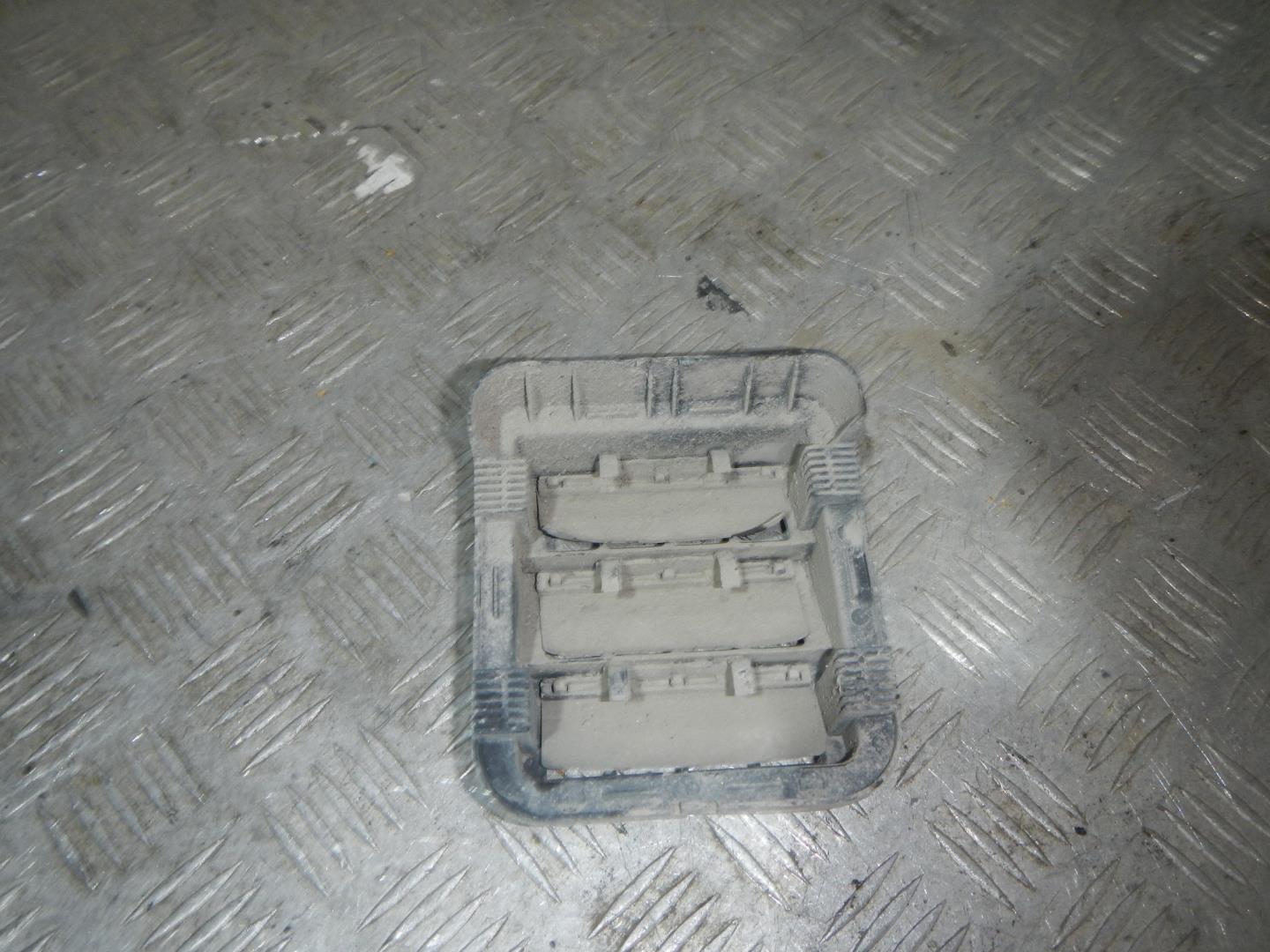 Решетка вентиляционная