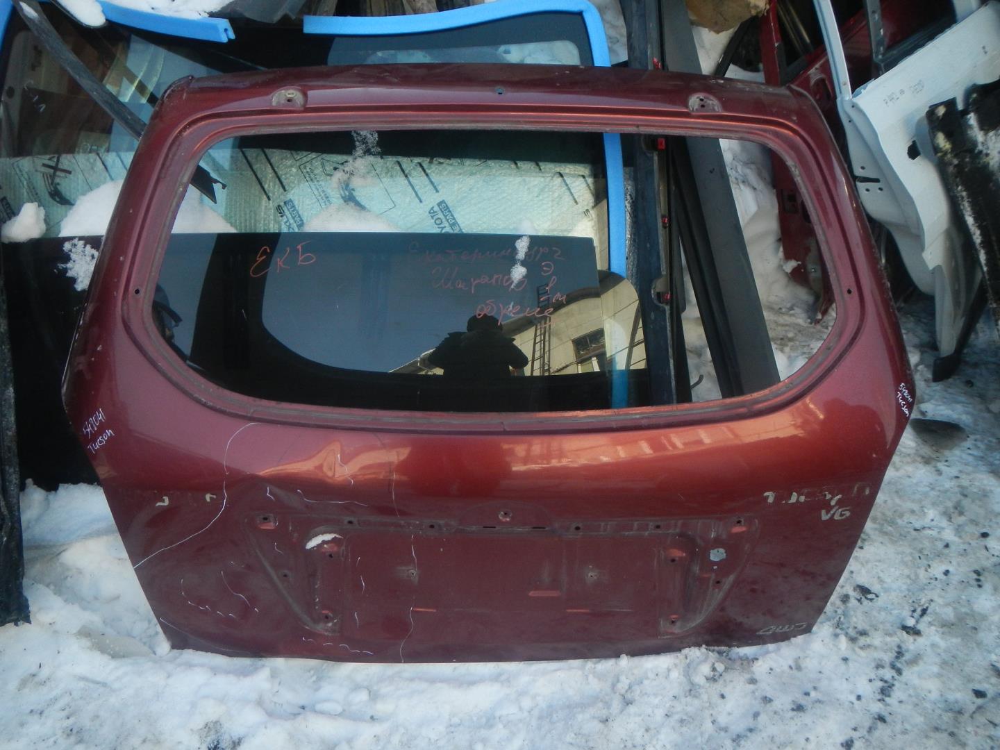 Дверь багажника