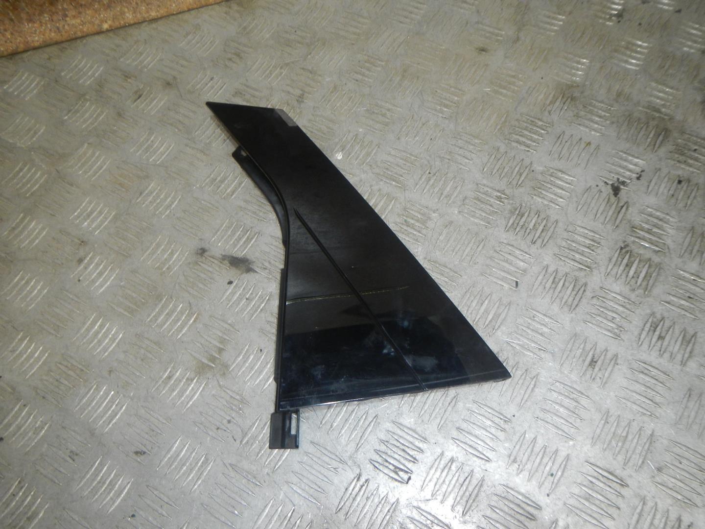 Накладка двери задней левой