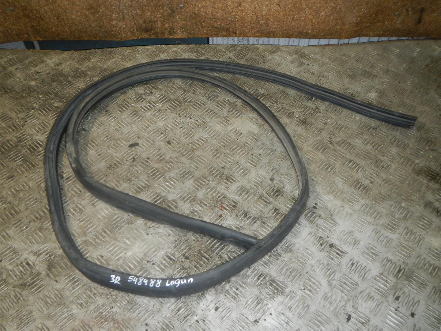 Уплотнитель двери