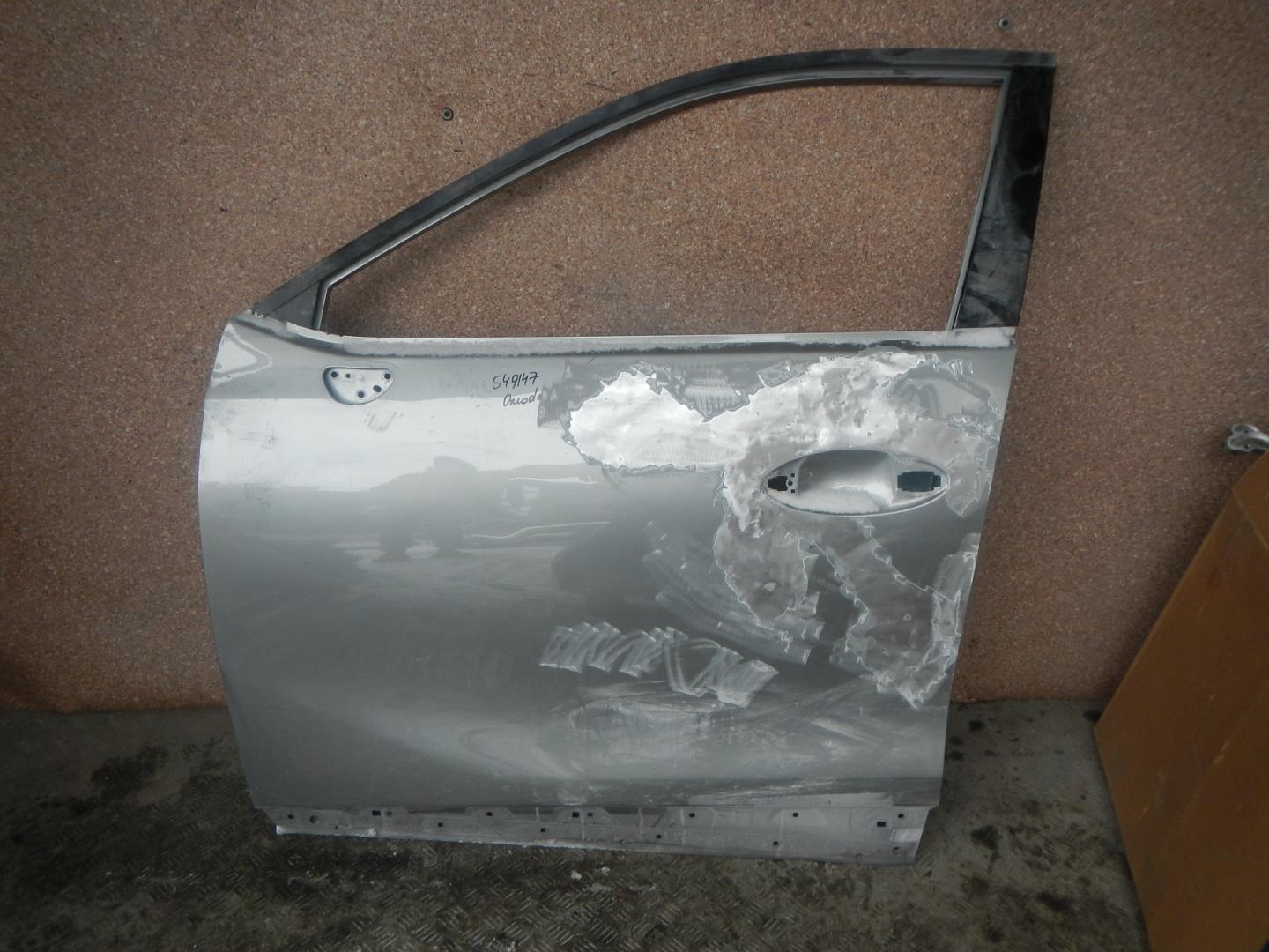 Дверь передняя левая