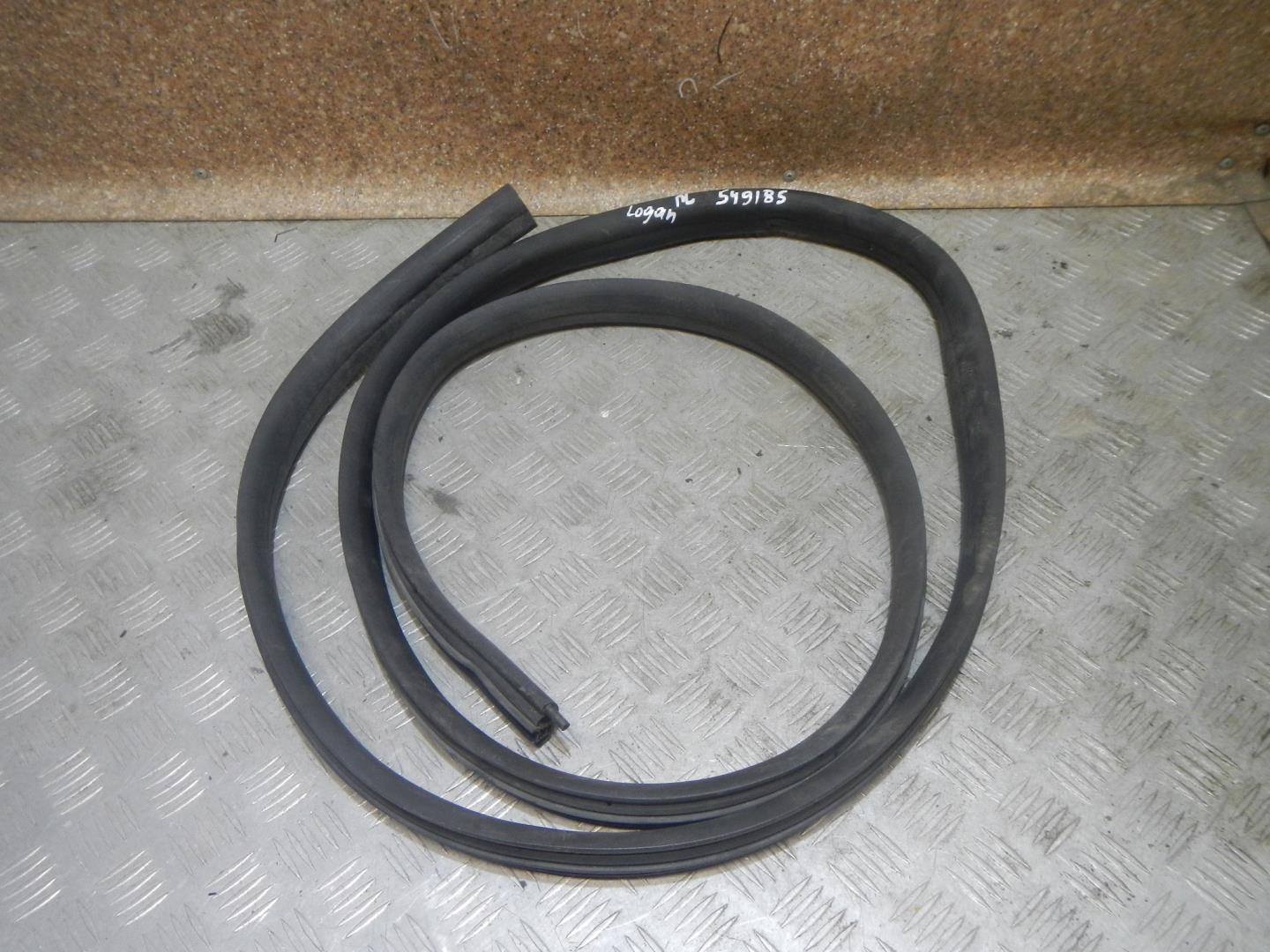 Уплотнитель двери