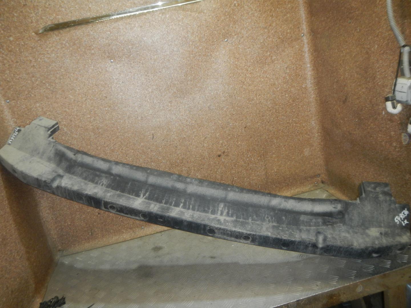 Наполнитель переднего бампера