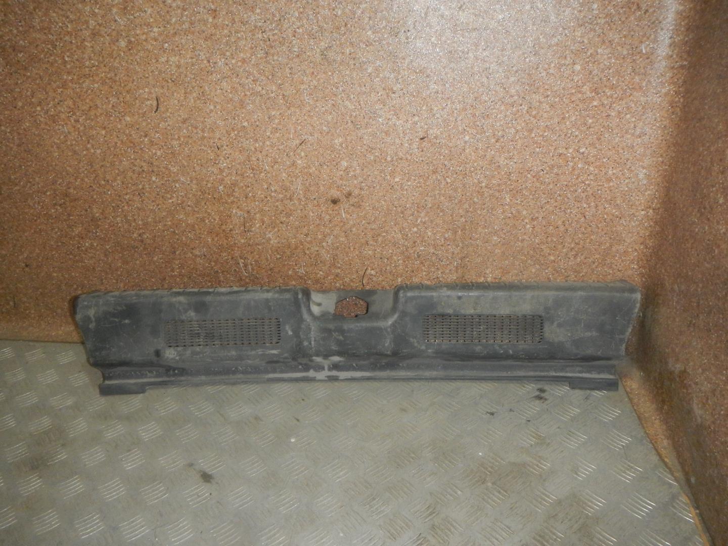 Обшивка багажника